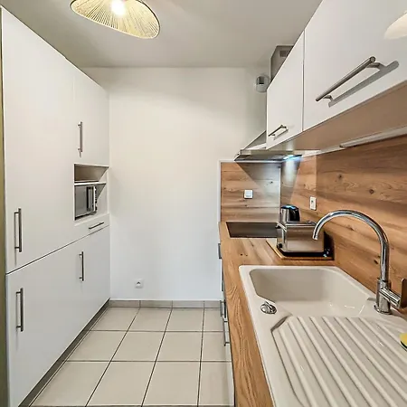 Le Puilborin Apartment *